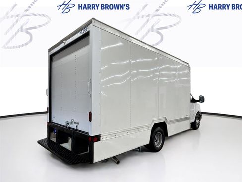 New 2026 GMC Savana 4500 w/ Driver Convenience Package image 25