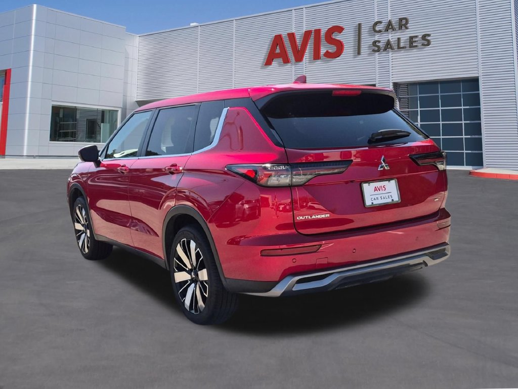 Used 2025 Mitsubishi Outlander SE AWD/4WD image 9