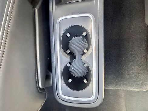 Certified 2025 Nissan Armada Platinum image 35