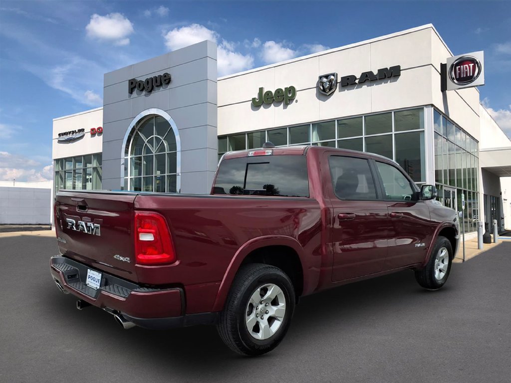 Used 2025 RAM 1500 Big Horn AWD/4WD image 3