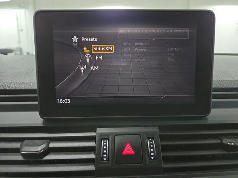 Used 2019 Audi Q5 2.0T Premium w/ Convenience Package AWD/4WD image 24