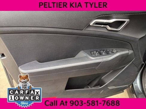 Certified 2025 Kia Sportage LX image 15