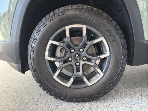 New 2026 Chevrolet Equinox ACTIV image 30