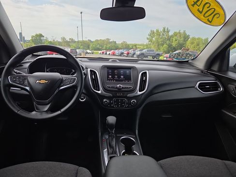 Certified 2024 Chevrolet Equinox LT FWD image 11