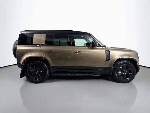 Certified 2025 Land Rover Defender 110 X-Dynamic SE AWD/4WD image 4