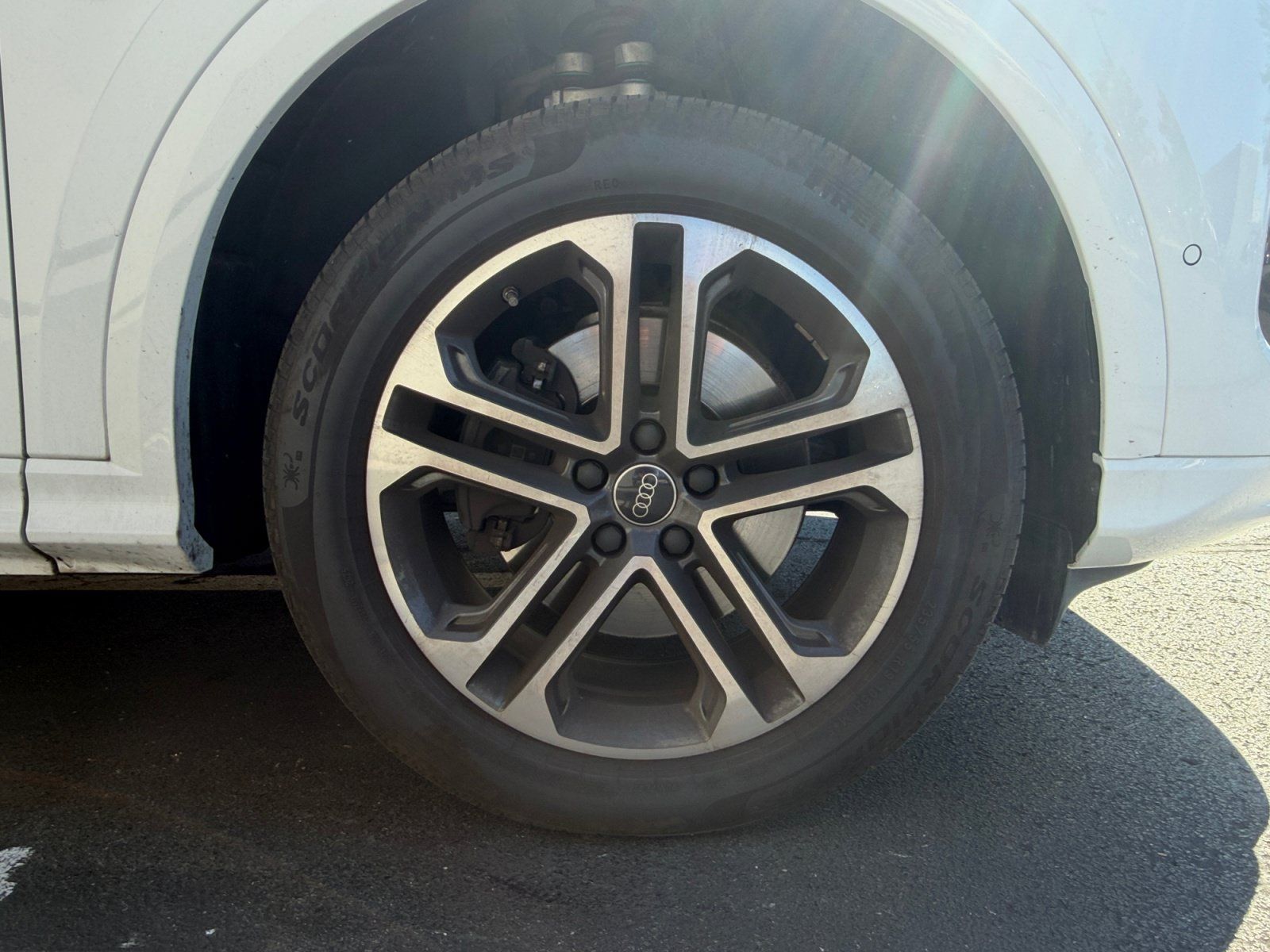 Used 2025 Audi Q5 Premium Plus w/ Premium Plus AWD/4WD image 8