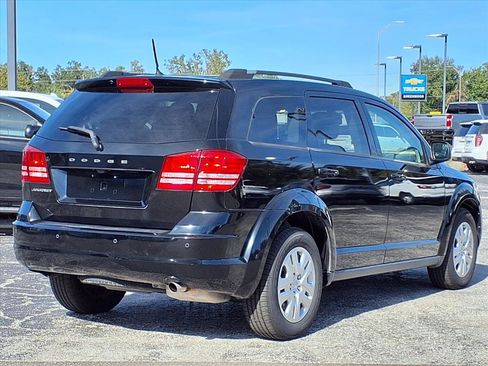 Used 2020 Dodge Journey SE image 4