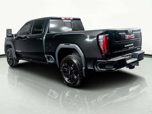 Used 2025 GMC Sierra 2500 AT4 w/ AT4 Premium Plus Package image 14