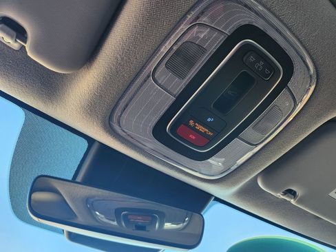 Certified 2024 Hyundai Elantra Limited image 19