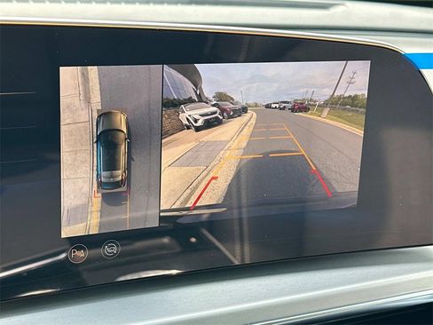 New 2025 Cadillac Lyriq Sport image 12