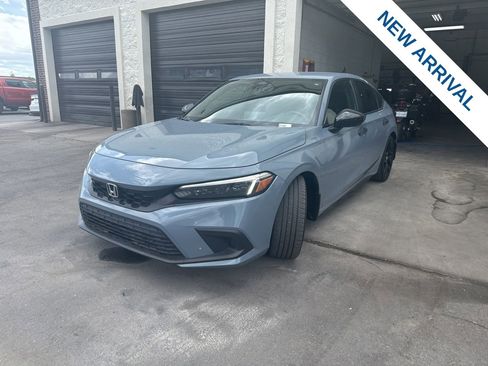 Used 2022 Honda Civic Sport image 3