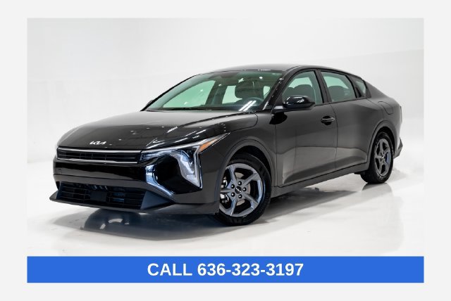 Used 2025 Kia K4 FWD image 1