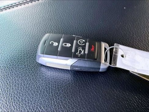 Used 2022 RAM 1500 Laramie image 10