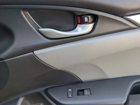 Used 2019 Honda Civic LX image 21