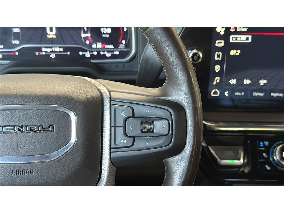 Used 2024 GMC Sierra 2500 Denali w/ Technology Package AWD/4WD image 35