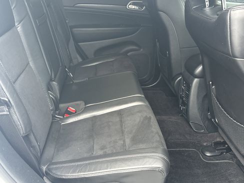 Used 2018 Jeep Grand Cherokee Altitude image 17