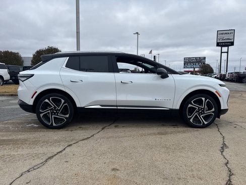 New 2026 Chevrolet Equinox EV LT image 8