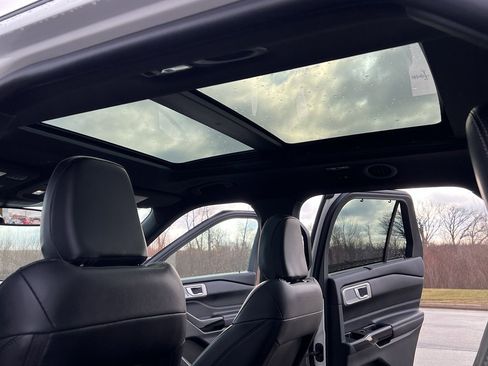 Used 2023 Ford Explorer ST w/ Equipment Group 401A image 38