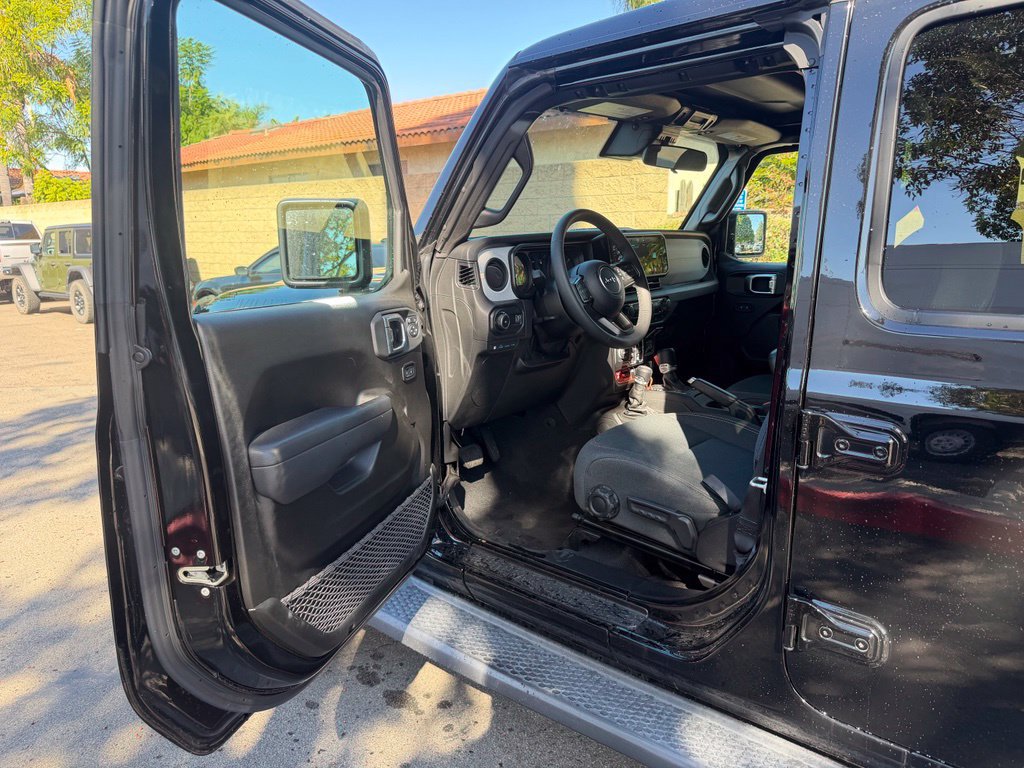 Used 2025 Jeep Wrangler Unlimited Sport S 4xe AWD/4WD image 19
