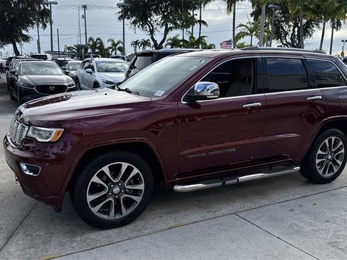 Used 2017 Jeep Grand Cherokee Overland image 11