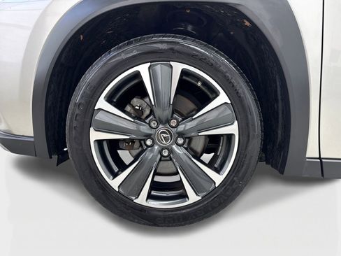 Used 2021 Lexus UX 200 w/ Accessory Package (Z2) FWD image 51