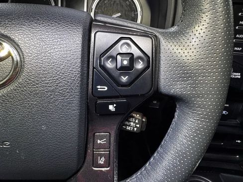 Certified 2024 Toyota 4Runner TRD Off-Road Premium w/ Moonroof Package AWD/4WD image 31