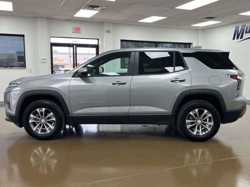 Used 2025 Chevrolet Equinox LT AWD/4WD image 9