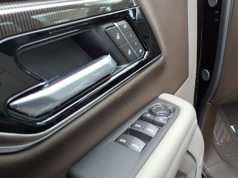 New 2026 GMC Yukon XL Elevation image 15