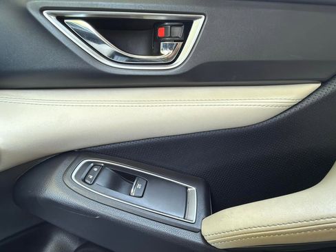 Used 2022 Subaru Ascent Limited image 17