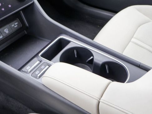 Used 2025 Hyundai Sonata SEL FWD image 16