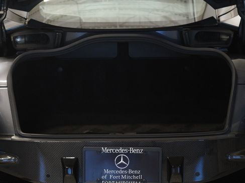Used 2021 Aston Martin DBS Superleggera RWD image 34