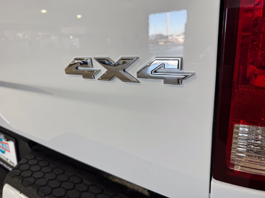 Used 2018 RAM 1500 Express w/ Express Value Package AWD/4WD image 32