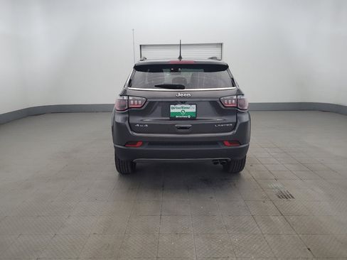 Used 2022 Jeep Compass Limited AWD/4WD image 6