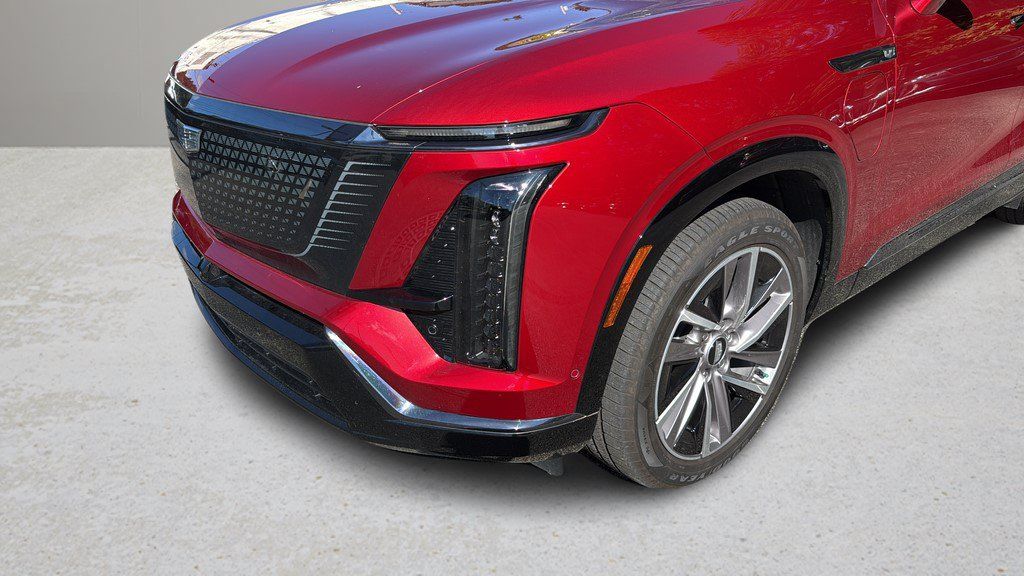 Certified 2026 Cadillac Vistiq Sport w/ LPO, Floor Liner Package AWD/4WD image 9