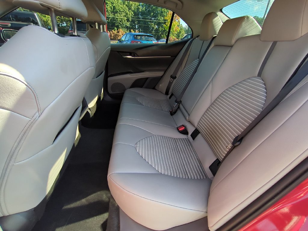 Used 2023 Toyota Camry SE w/ Convenience Package FWD image 13