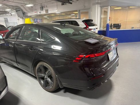 Used 2024 Honda Accord Sport image 21