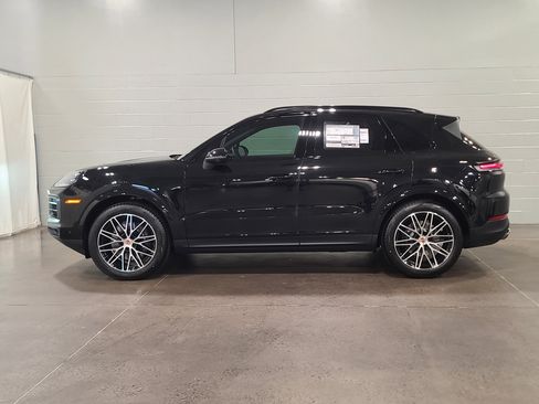 New 2026 Porsche Cayenne image 2