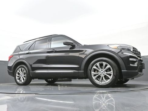 Used 2022 Ford Explorer XLT w/ Equipment Group 202A image 40