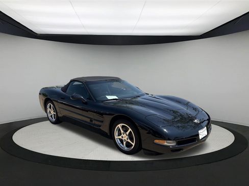 Used 2003 Chevrolet Corvette Convertible w/ Preferred Equipment Group1 RWD image 7