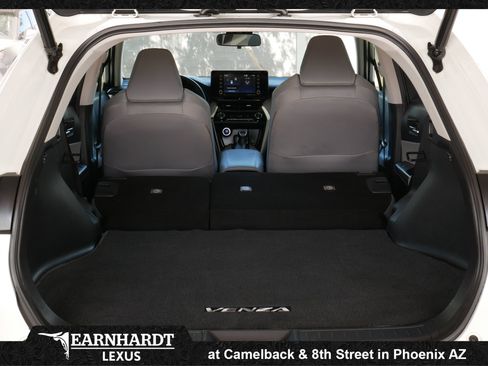 Used 2021 Toyota Venza LE w/ Carpet Mat Package (TMS) AWD/4WD image 29