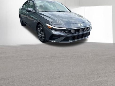 New 2026 Hyundai Elantra Limited image 12