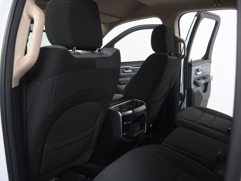 Used 2020 RAM 1500 Big Horn AWD/4WD image 32