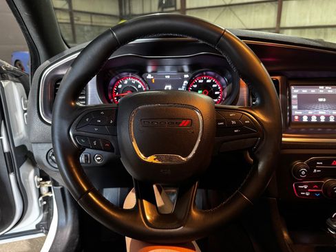 Used 2018 Dodge Charger SXT w/ Blacktop Package image 30