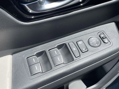 Used 2025 Honda CR-V EX-L image 14
