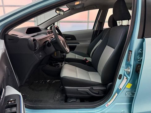 Used 2013 Toyota Prius C Two FWD image 5