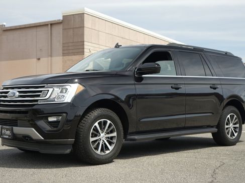 Used 2021 Ford Expedition Max XLT AWD/4WD image 2