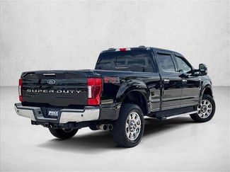 Used 2022 Ford F250 Lariat w/ Lariat Ultimate Package AWD/4WD video 2