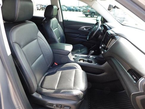 Used 2018 Chevrolet Traverse Premier w/ Driver Confidence II Package image 8