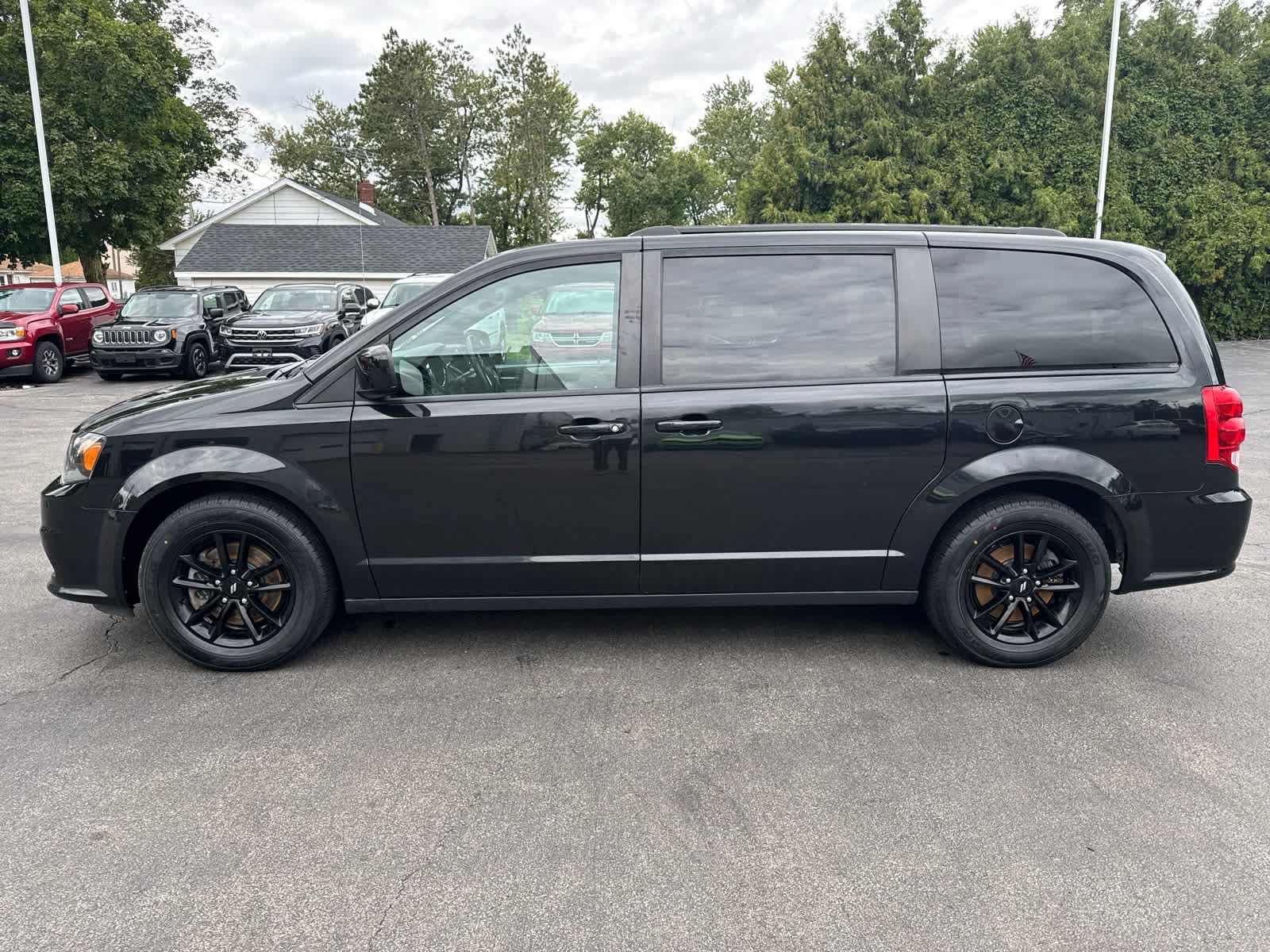 Used 2019 Dodge Grand Caravan GT FWD image 6