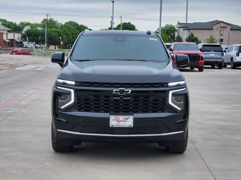 New 2026 Chevrolet Suburban LS w/ LS Custom Edition AWD/4WD image 6